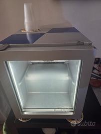 Mini frigo red Bull