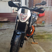 KTM Duke 690