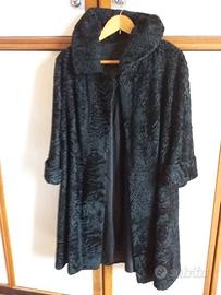 PELLICCIA NERA DI ASTRACAN