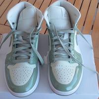 Nike air Jordan Mid verdi