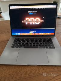 Macbook pro 15” retina i7 500gb ssd TOUCHBAR