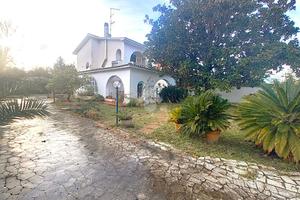 PORZIONE DI BIFAMILIARE A ARDEA