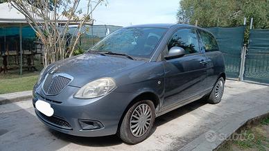Lancia Ypsilon 1.4 ecochic GPL neopatentati