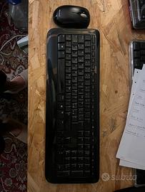 Mouse e tastiera wireless Microsoft