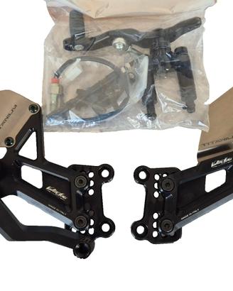 PEDANE ARRETRATE VALTERMOTO YAMAHA R6 R1 HONDA CBR