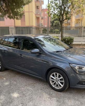 RENAULT MEGANE SPORTER 1.5 DCI PARI AL NUOVO