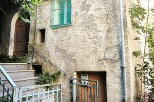 Casa terra-tetto a Rocca di Montemonaco (AP)