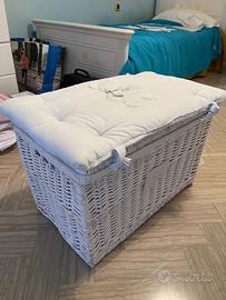Cesta baule portagiochi Nanán in vimini bianco