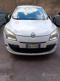 auto Megane Renault 1.5 diesel anno 2009