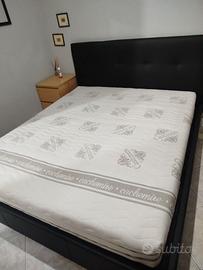 Letto matrimoniale contenitore con materasso