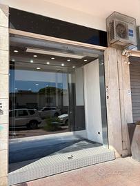 LOCALE COMMERCIALE IN VIA SICILIA, TERRACINA (LT)