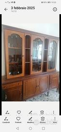 credenza con vetrinetta 