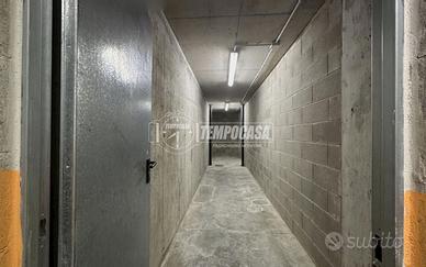 AMPIA CANTINA DI 15 MQ