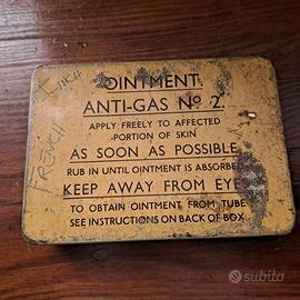 Rara scatola di latta  "Ointment Anti-Gas No. 2"