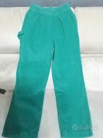 pantaloni verdi di velluto 