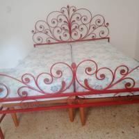 Letto in ferro battuto + Attaccapanni fatti a mano