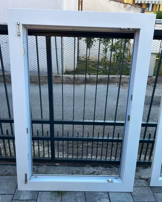 Finestra in pvc Fossati anta-ribalta con vetrocame