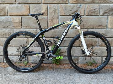 Full-Dynamix F29 Carbon, Reba CrankBros Cobalt 2