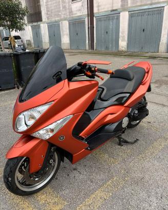 Yamaha t max