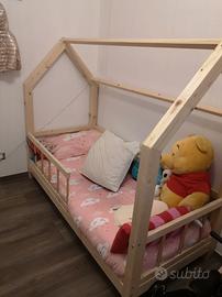 Letto montessoriano a capanna