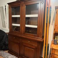 Credenza cristalliera in legno massello