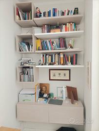libreria moderna con mobile contenitore 