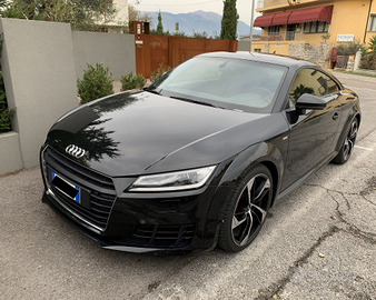Audi TT TT Coupe 1.8 tfsi S line s-tronic