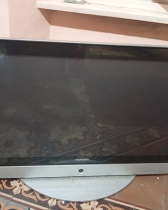televisore di marca Samsung lungh128 cm  