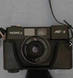 Macchina Fotografica anni 90 marca YASHICA 