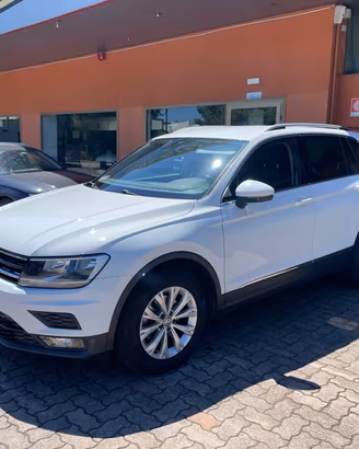 Volkswagen Tiguan 2.0 TDI SCR DSG 4MOTION Business