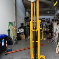 Elevatore manuale h 300 1000 Kg