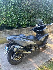 Kymco Ak550
