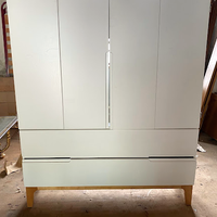 Ikea mobile  per televisione a scomparsa