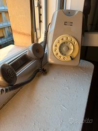 telefono vintage da parete