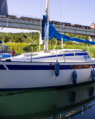 Barca a motore e vela tuga alzabile(h1,70)