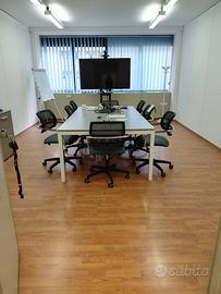 Tavolo riunioni per ufficio