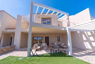 Porto San Paolo - Nuova villa con piscina privata