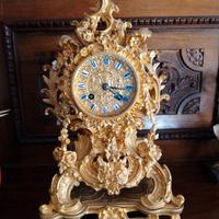 Pendola in bronzo dorato Luigi XV Guiche Palais