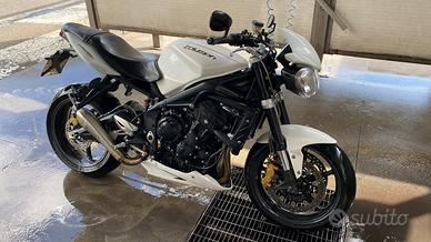 Triumph Street Triple 675