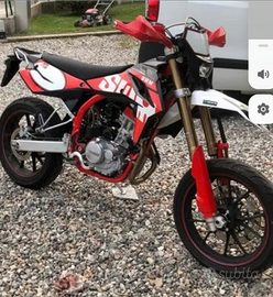 Motard swm sm 125 r pochissimi kilometri