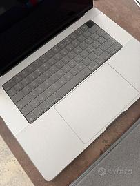 MacBook pro 16 pollici processore M1 pro nuovo!!!