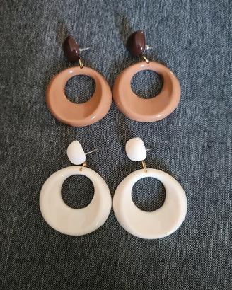 Set di due paia di orecchini