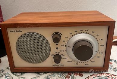 Radio Tivoli Audio Model One by Henry Kloss