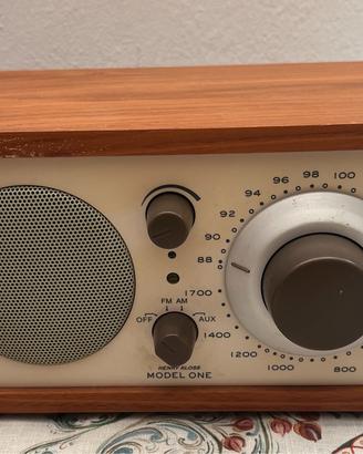 Radio Tivoli Audio Model One by Henry Kloss