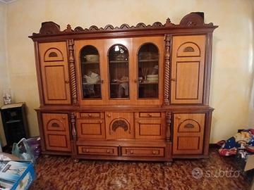 mobile da salotto in legno