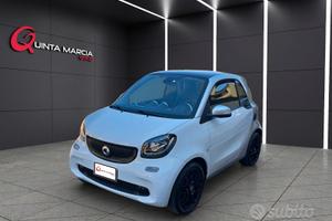 Smart Fortwo 1.0 71cv AUTOMATICA NAVI/CERCHI BLACK