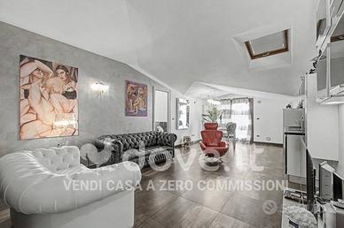 Appartamento di 99 m² con 3 locali e box auto a Mo