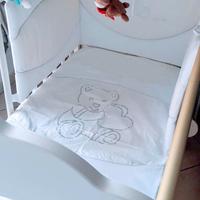  culla con cassettone e completa di accessori 