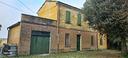 casa-indipendente-di-314-m²-con-piu-di-5-locali-e-