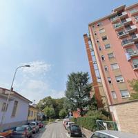 Stanza singola fronte stazione-RHO 400 euro